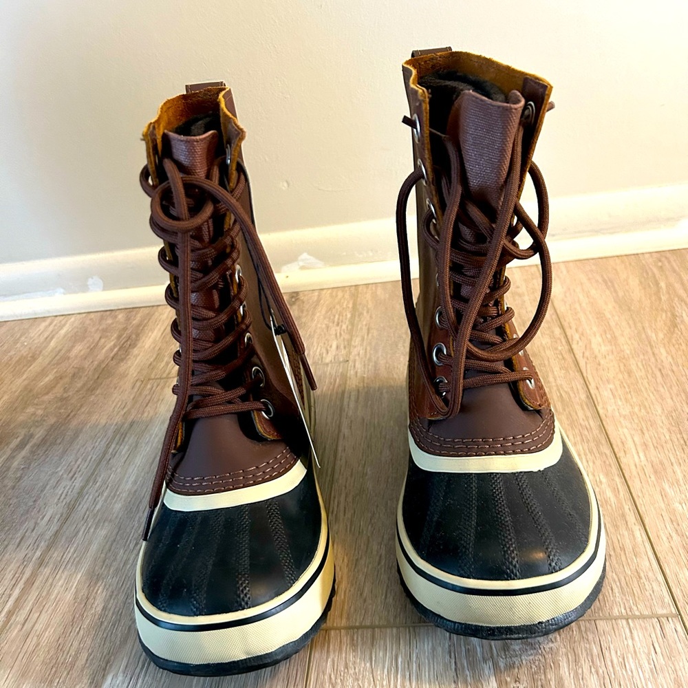 NEW with Tags ❗️SOREL WOMENS CARIBOU BOOT 6.5